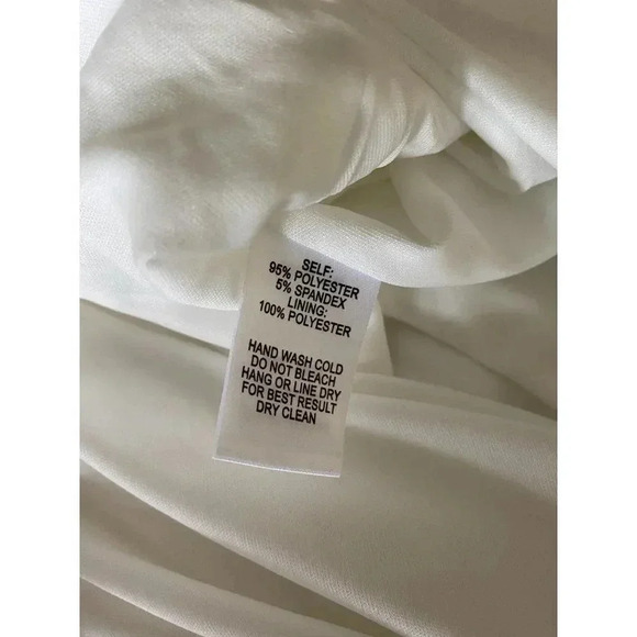 Lulu’s off the Shoulder Mermaid Gown- S - Picture 6 of 6